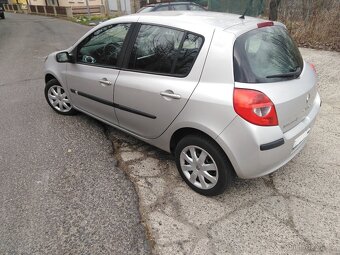 Renault Clio III - 3