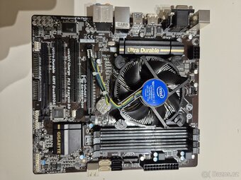 Gigabyte GA-B85M-D3H + Intel G3420 - 3