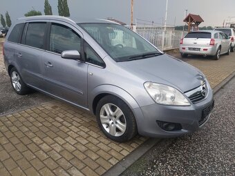Opel Zafira 2.2i - 3