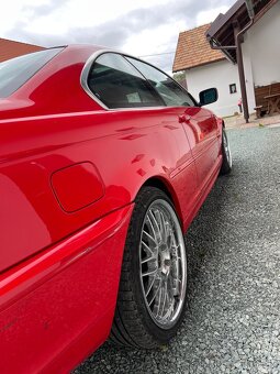 BMW E46 Coupé 323Ci - 3