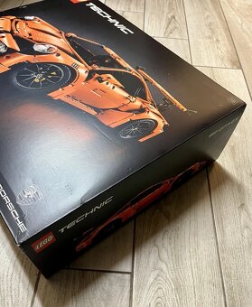 LEGO® Technic 42056 Porsche 911 GT3 RS/NOVÉ - 3
