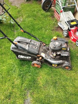 Sekačka benzínová - 3