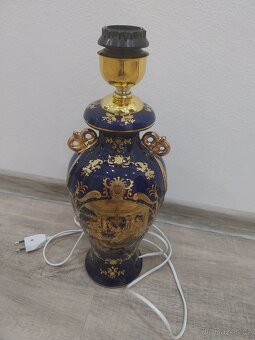 Váza předělaná na lampičku - 3