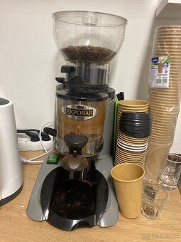 Profesionální dvoupákový kávovar - 3