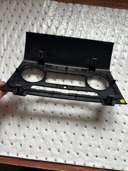 Rámeček Climatronicu Škoda Superb 2 - 3