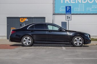 Mercedes-Benz E trieda Sedan E220d A/T / ŤAŽNÉ / KAM. / TEMP - 3