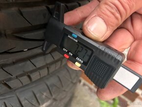 4 ks pneu 195/65 R15 95T - 3