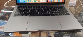 Apple MacBook PRO 13" 2017 - 3