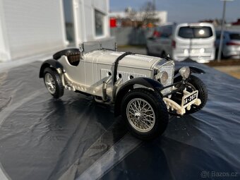 Model Mercedes Benz SSK 1:18 - 3