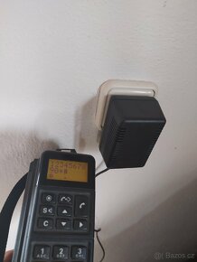 Telefon Siemens P 1. 4 kg těžký. - 3