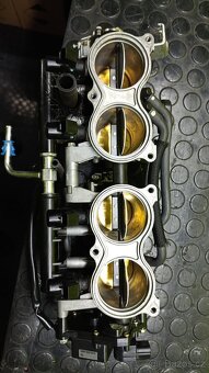 Prodán vstřikovací lištu na Suzuki GSX-R 1000 - 3