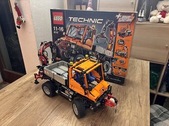 Lego Technic 8110 - 3