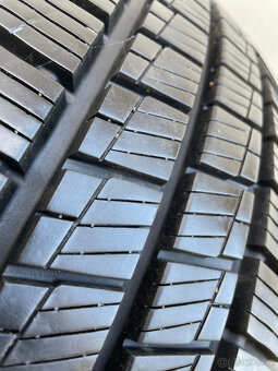 Hankook Vantra ST AS2 195/70 R15C 2Ks celoroční - 3