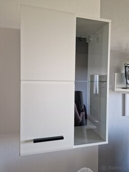 2x Závěsná skříňka - 3