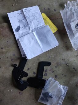 Podpěry brašen GIVI TE2118 a montážní sada TE2118 KIT - 3