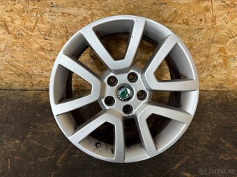 ORIGINÁL DISK ŠKODA YETI 5L0601025A 7.0Jx17H2 ET 45 - 3