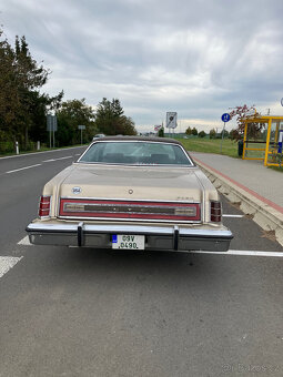 Prodej Ford LTD r.v.1977 351 V8 5766 m3 - 3