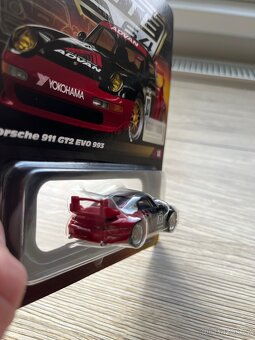 Hot Wheels Elite64 Porsche 911 GT2 EVO 993 - 3