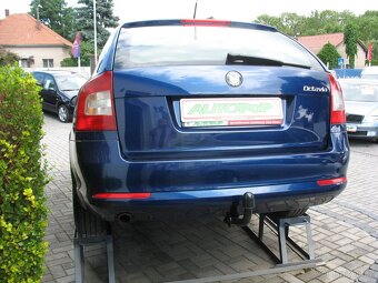 Octavia combi II 1,6 TDiCR-77 kW, 98.000,-Kč - 3