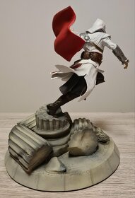 Socha Assassins Creed Ezio Fury Ubisoft - 3