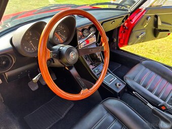 Alfa Romeo Pininfarina - 3