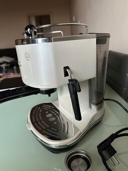 Kávovar DeLonghi - 3