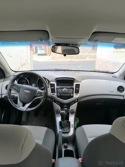 Prodám Chevrolet Cruze 1.6 16V 83kw - 3