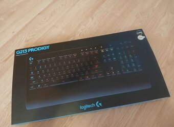 Logitech G213 - 3