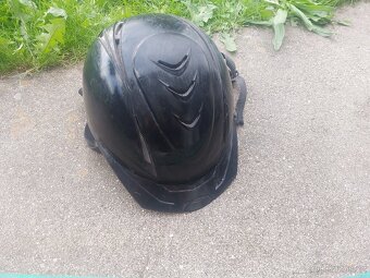 Jezdecká helma - 3