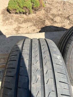 235/60R17 - 3