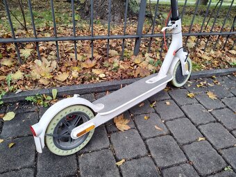Elektrická koloběžka Xiaomi - 3