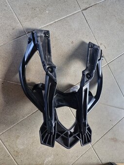 BMW R1200 R K54, K53 Držák Top case - 3