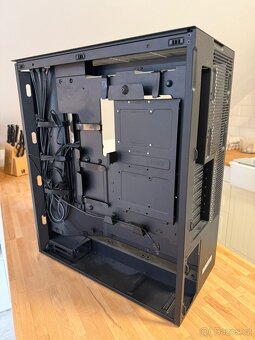 Prémiová PC skříň NZXT H7 Flow (2024) - All Black - 3