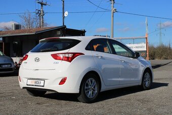 Hyundai i30, 1,4i 73KW, 1.maj.,ČR,serviska, r.v. 2015 - 3