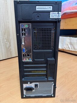 Stolní počítač CZC - 3