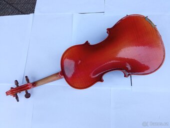 Housle 1/2 - 3
