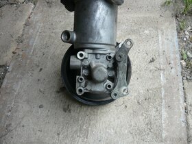 Servočerpadlo MB W-124 3O D - 3