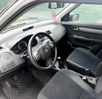 Suzuki Swift - 3