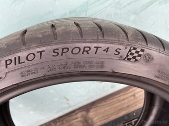 Letní pneu Michelin pilot sport 4S, 255/35 ZR19. - 3