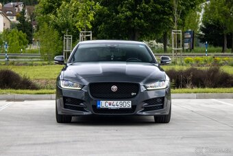 Jaguar XE 2.0 I4P R-Sport AT - 3