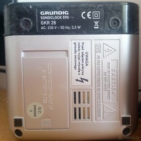 Radiobudík Grundig SONOCLOCK 590 - 3
