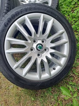 Alu kola 5x112 originál Škoda Octavia II 225/45 R17 - 3