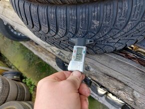 Zimní pneu Goodyear 205/60/16 - 3
