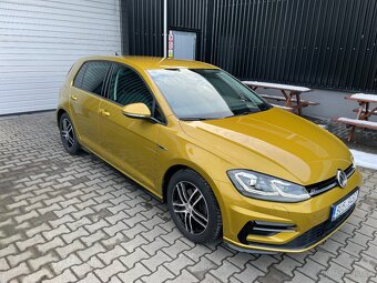 GOLF R-Line jen 38000km, 1.majitel, Plná výbava - 3