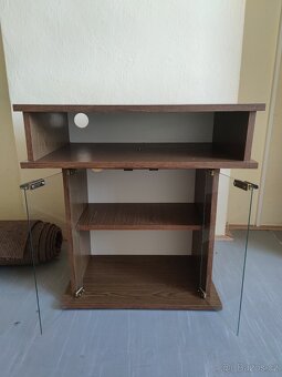 Stolek pod TV - 3