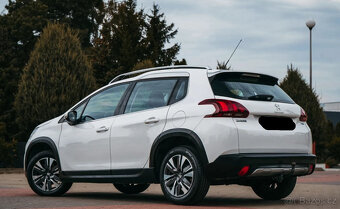 Peugeot 2008 PureTech 110 Stop&Start EAT6 Allure - 3