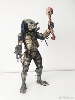 Predator 1/4 - Gort - Neca - 3