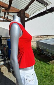 DÁMSKÉ TRIČKO AMISU S KRAJKOU vel. M - 3