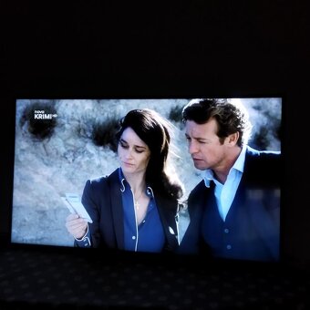 Smart TV 4K UHD Samsung 50" - funkční - 3