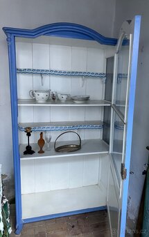 Starožitná skříň - 3